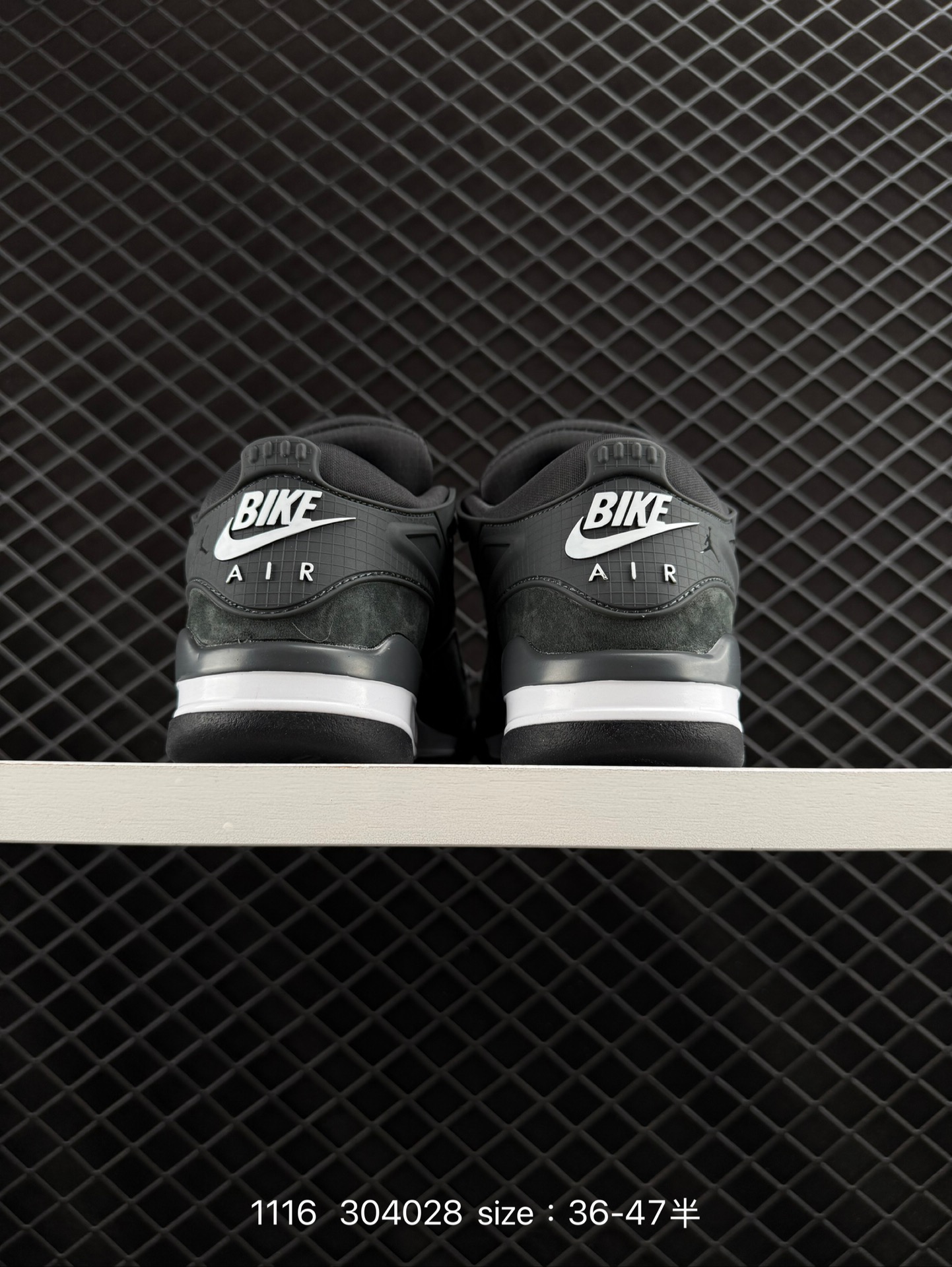 NK Wmns Air Jordan 4 Retro RM